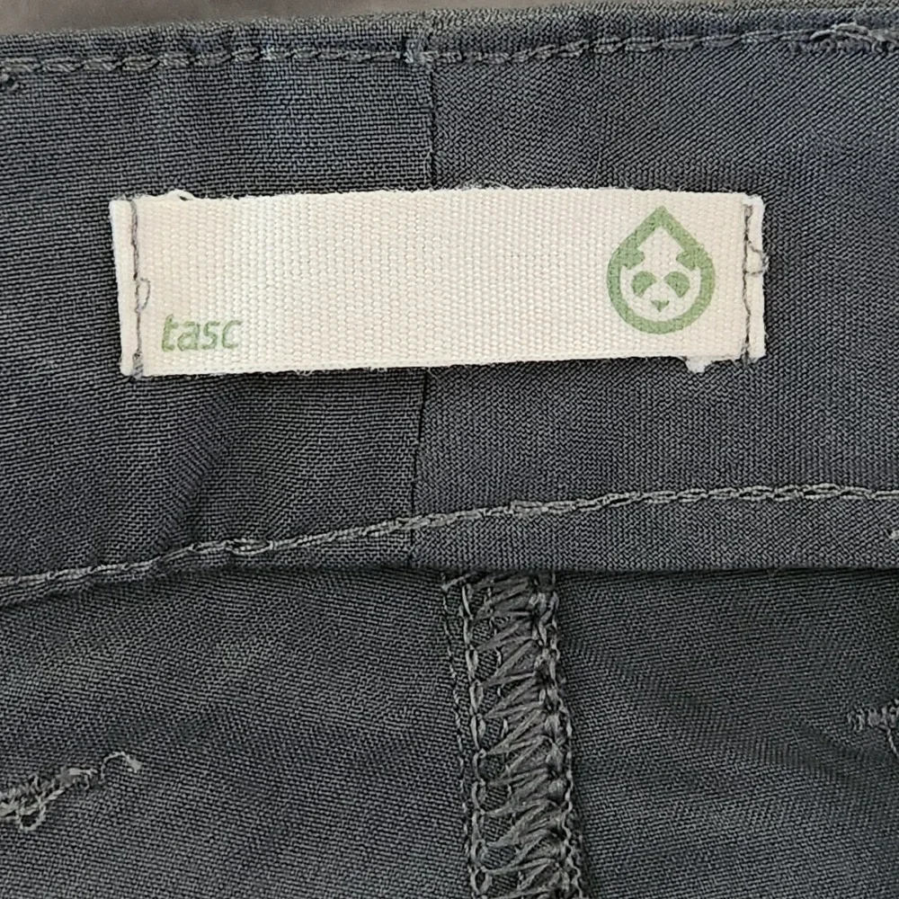 tasc Performance Motion Pant Mens 33x30 Shale Gray Tailored Slim TM672-979 NEW